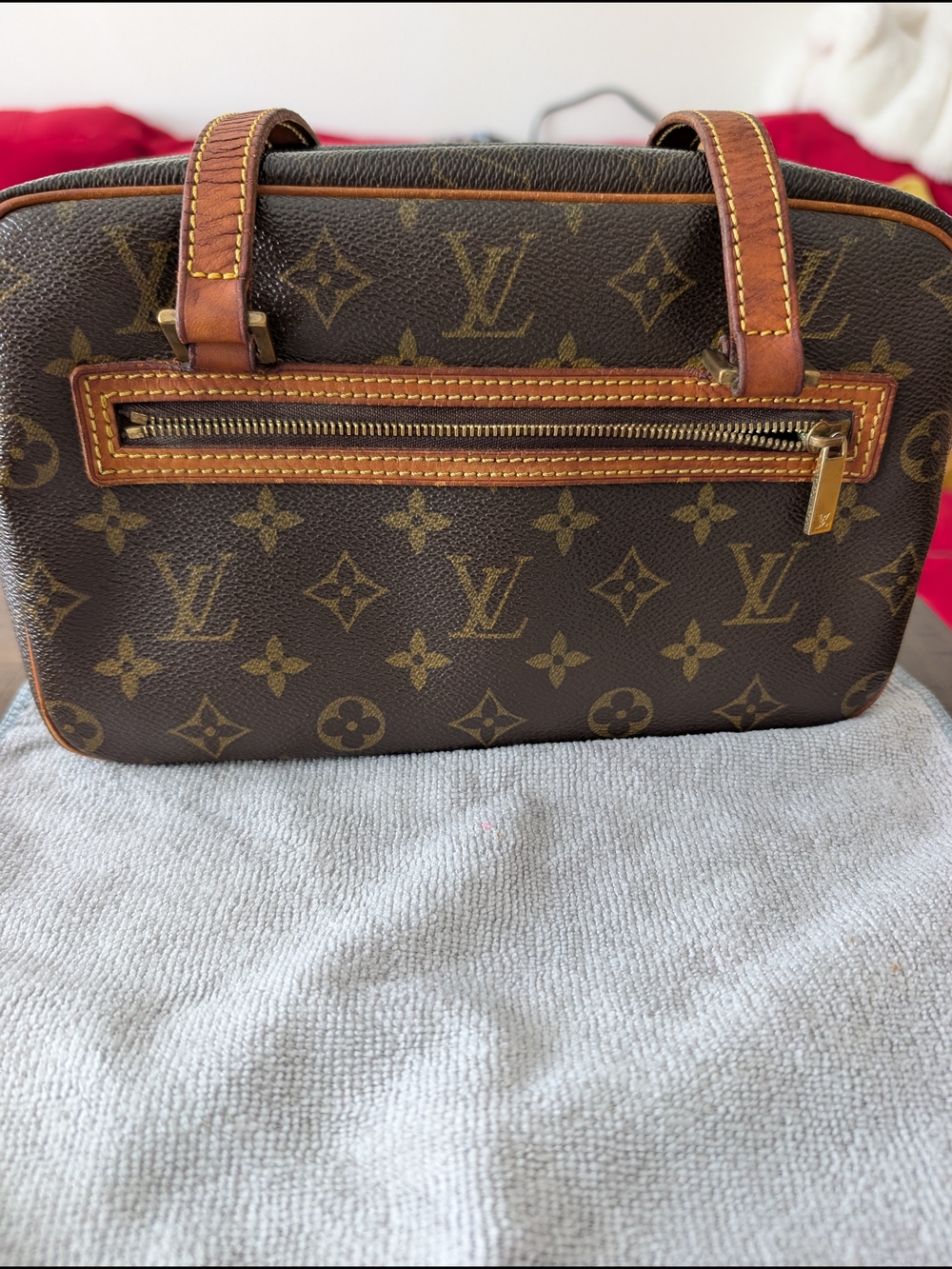 Authentic Louis Vuitton Monogram Cite MM